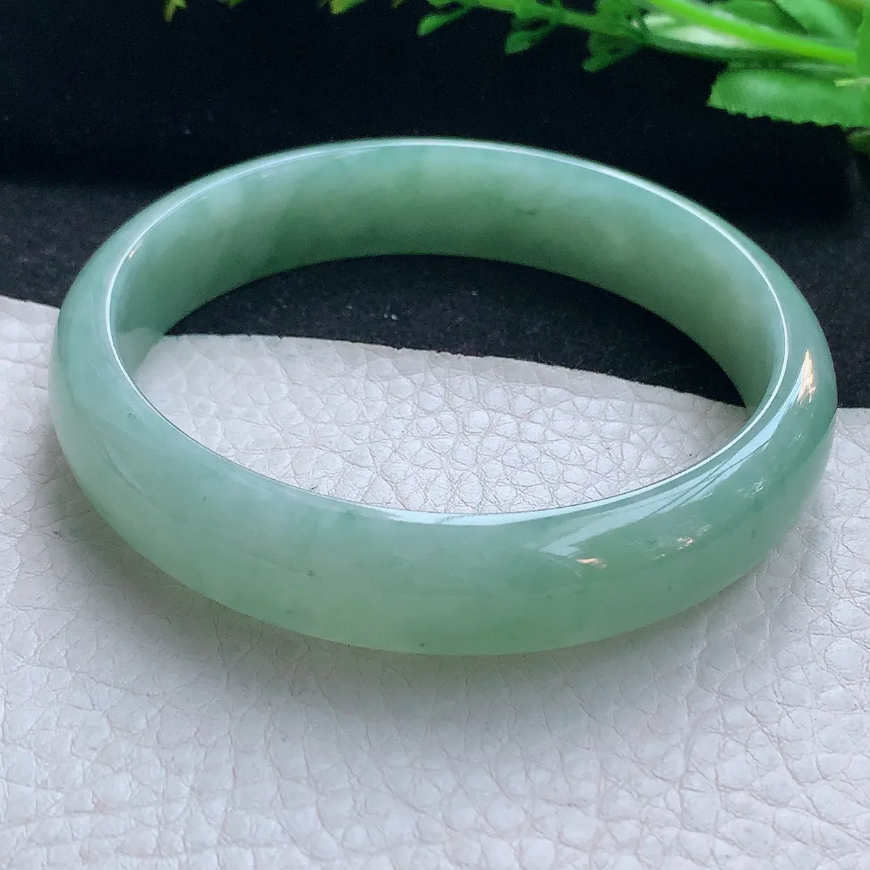 yh大圈口63.8*14.2*7平安镯 翡翠a货玉手镯项链满绿宽边珠宝玉手环