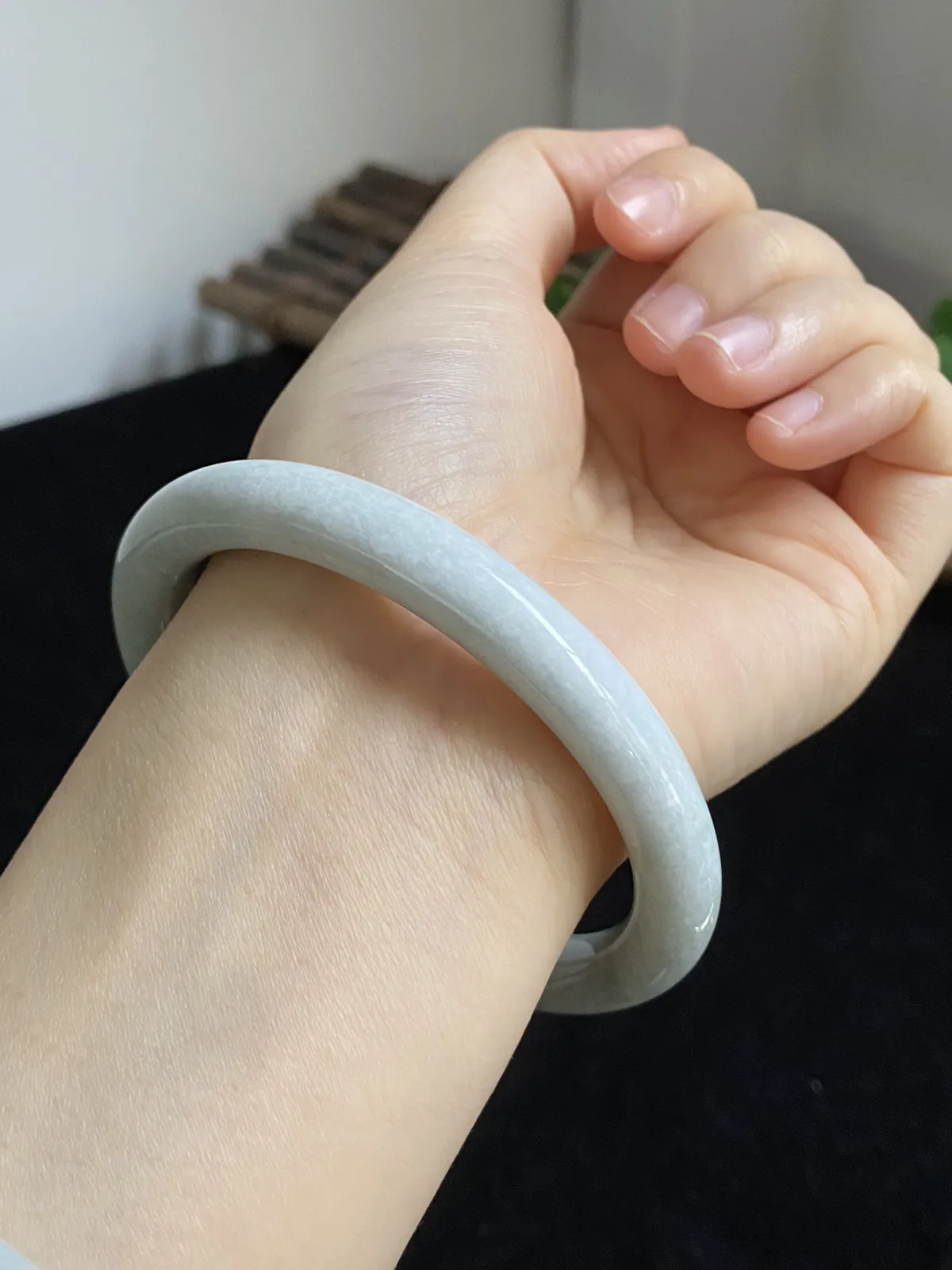 贵妃镯60圈口，翡翠手镯