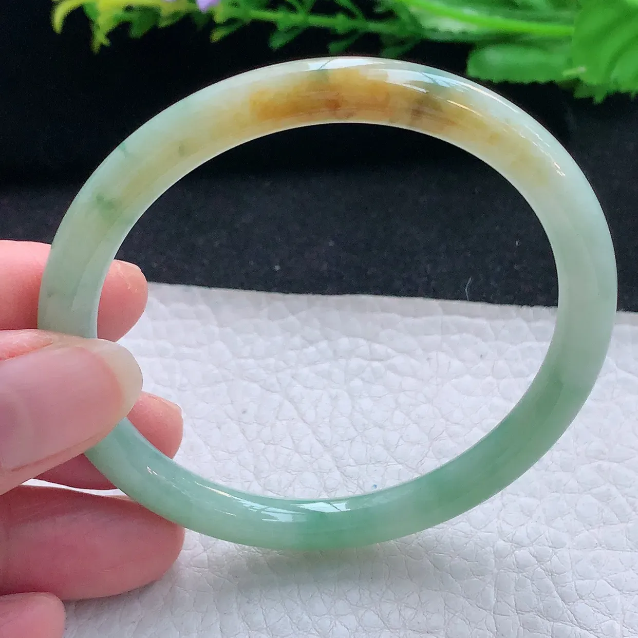 xx自然光57*6.8*7叮当镯 翡翠a货玉手镯三彩圆条玉手环 美人镯