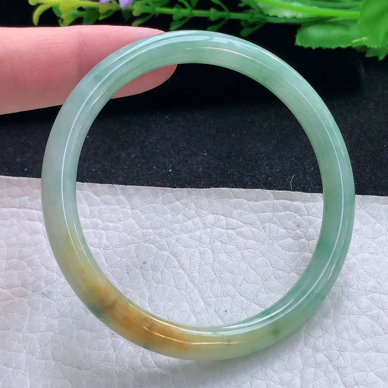 xx自然光57*6.8*7叮当镯 翡翠a货玉手镯三彩圆条玉手环 美人镯