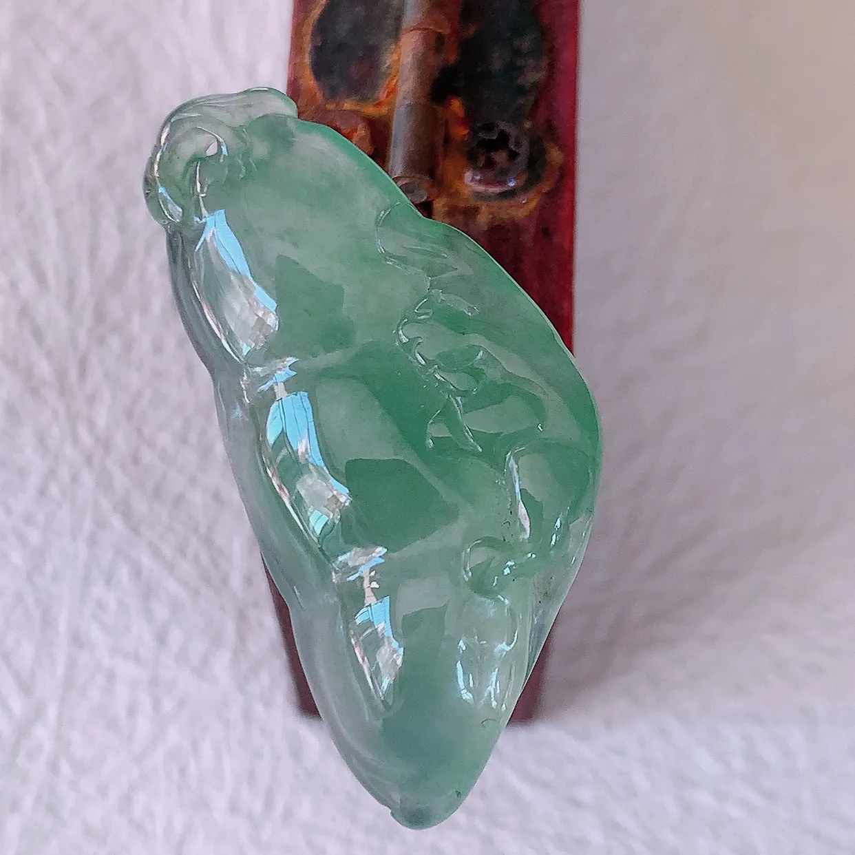 自然光实拍，冰种飘花翡翠四季豆吊坠，平安豆福豆玉坠，冰润通透，豆粒饱满，寓意：豆蔻年华！#46.16