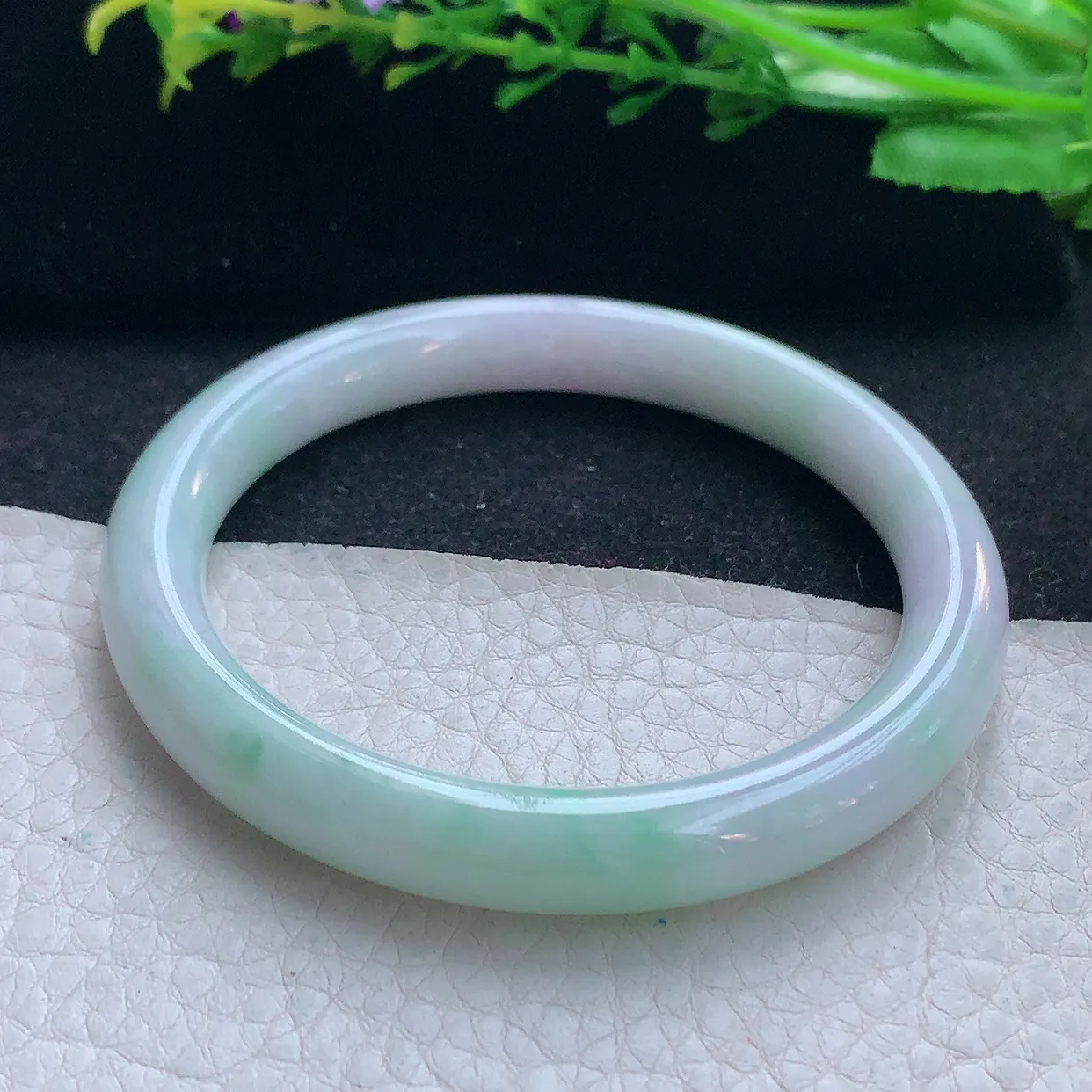 xx自然光55*8.8*8美人镯 翡翠a货玉手镯春带彩圆条玉手环 叮当镯