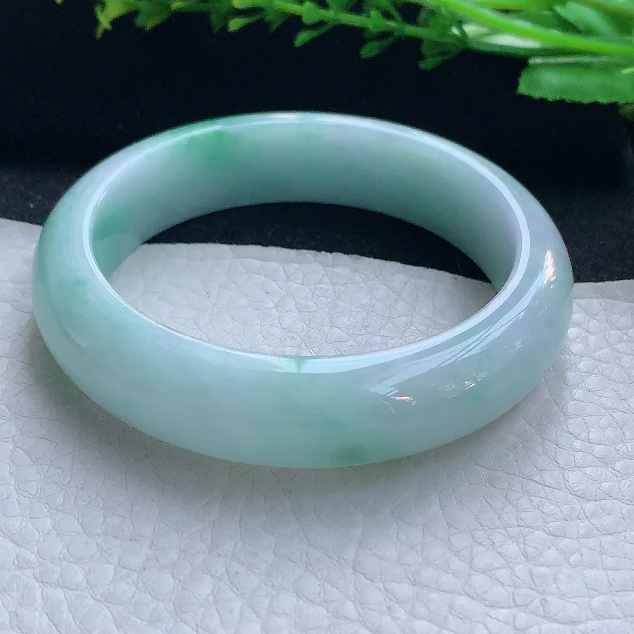 nr自然光55.5*14*8.5平安镯 翡翠a货玉手镯精美飘花宽边玉手环