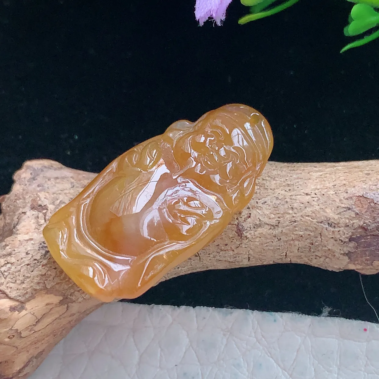 lz自然光25.2*13.8*5.5缅甸翡翠精雕冰黄立体站佛公开心佛玉吊坠 玉挂件