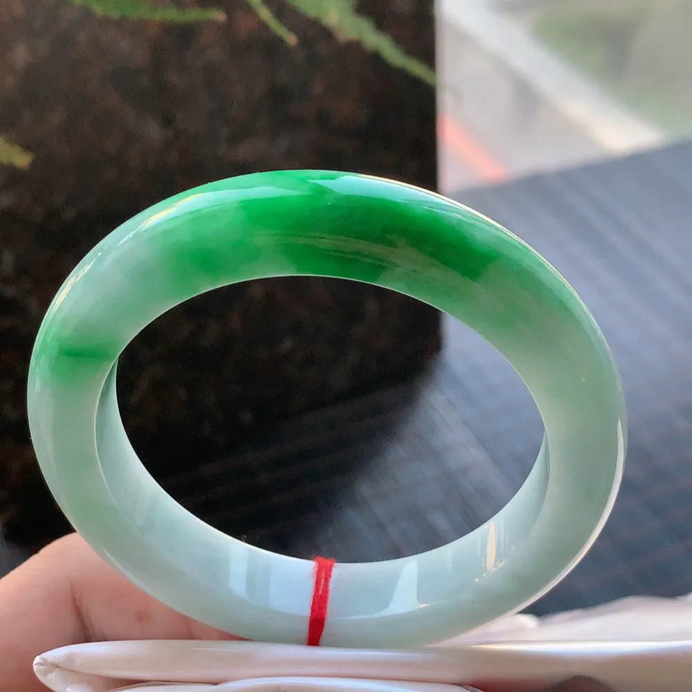 正圈冰糯辣绿 无瑕 尺寸:58.1/12.4/10色好