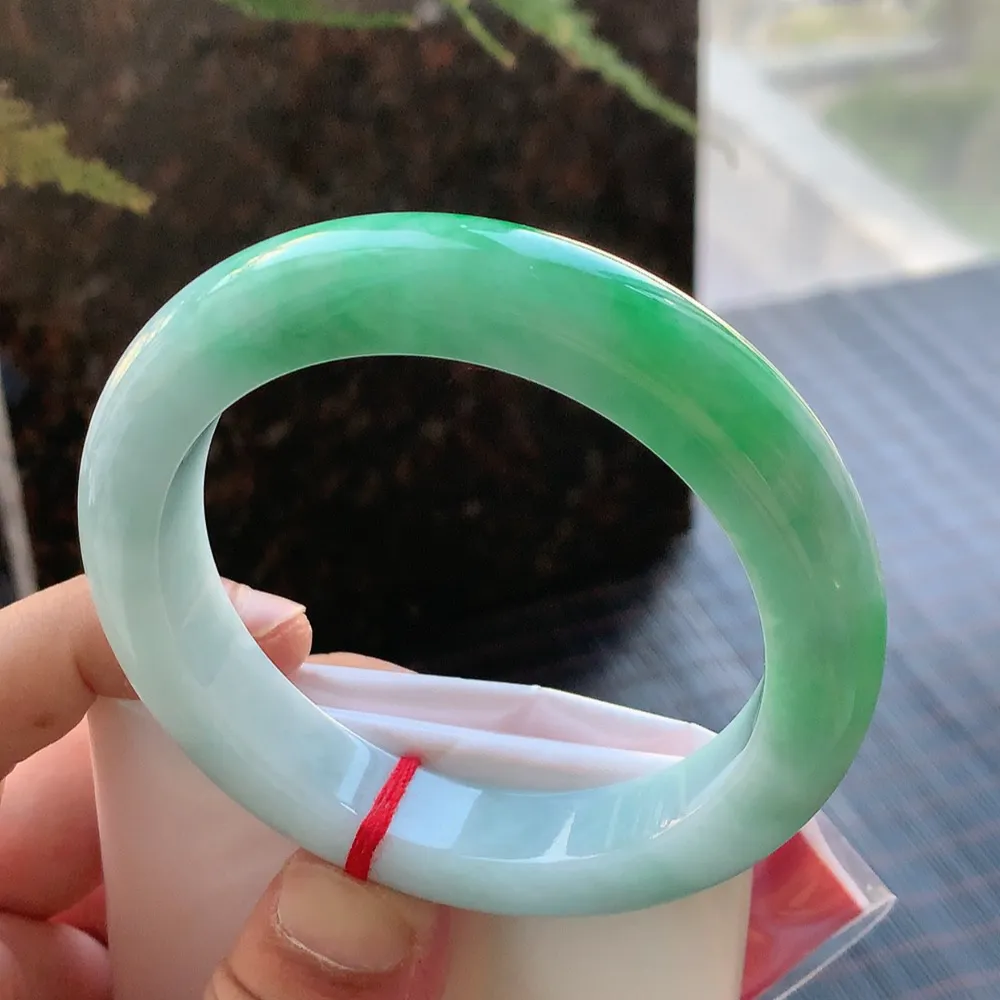 正圈冰糯辣绿 无瑕 尺寸:58.1/12.4/10色好