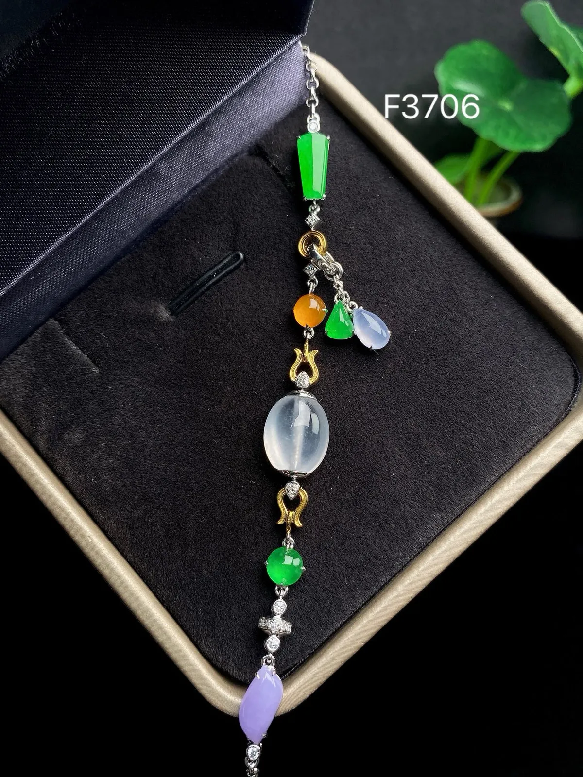 【冰种路路通组合镶嵌手链】颗颗冰透，饱满圆润，光泽闪耀，流行款，18K金钻镶嵌，裸石尺寸11*9.4