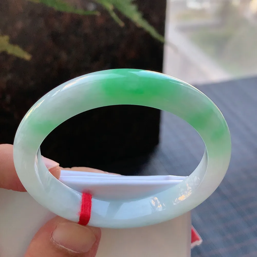 贵妃冰糯阳绿 无瑕 尺寸:54.9/49/10.2/7.6 色好🥰🥰