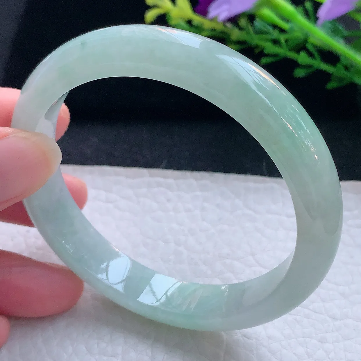 js自然光58*11.8*7.5平安镯 翡翠a货玉手镯精美冰晴宽边玉手环