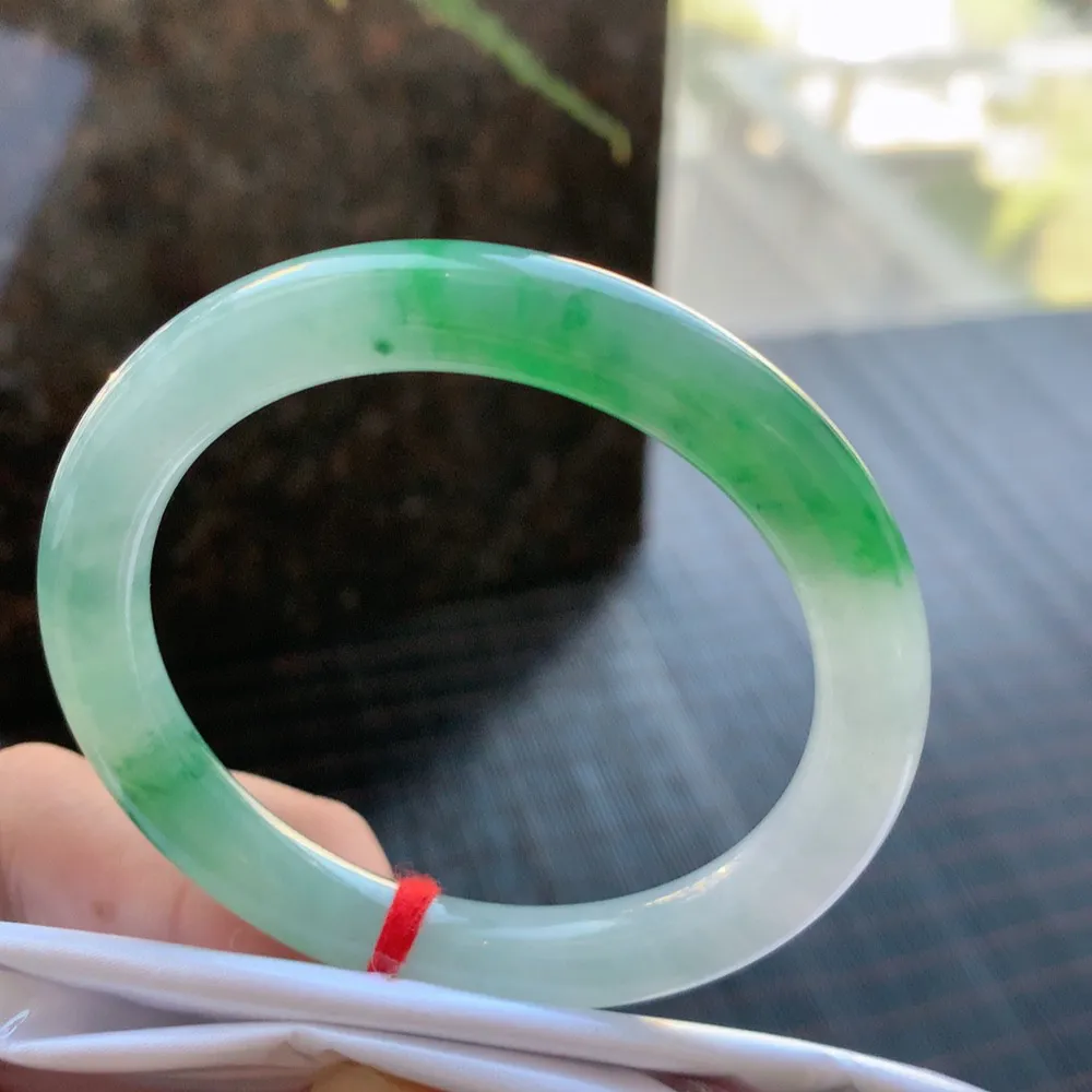 圆条冰绿 无瑕 尺寸:53.7/8.3 色好