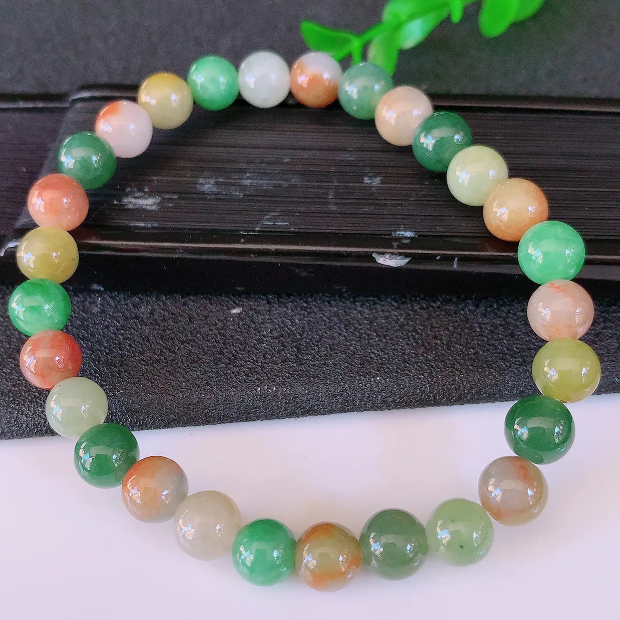 自然光实拍，冰润多宝翡翠手链，多彩翡翠手串，颜色丰富，料子细腻，高档大气，自戴送礼佳品！#46.16