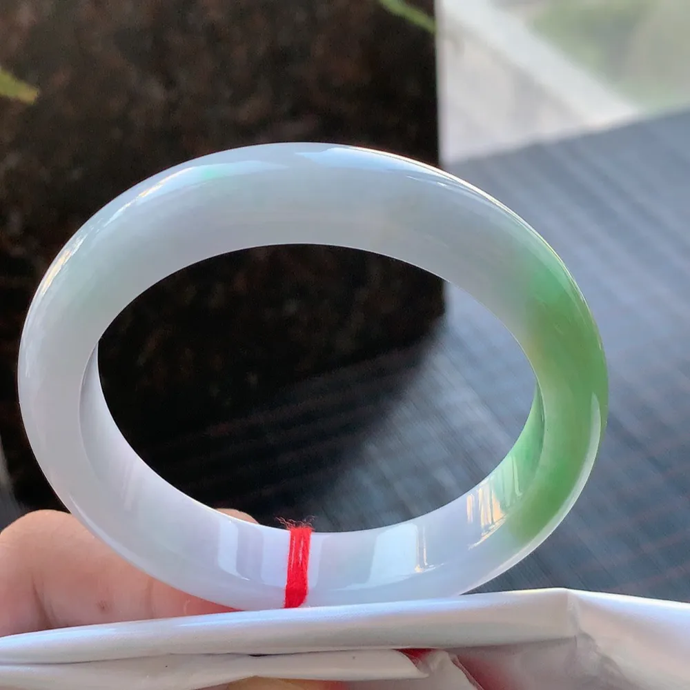 正圈冰糯翠绿 无瑕 尺寸:57.8/12.3/8.6超美