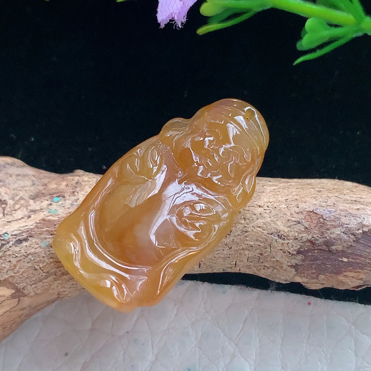 lz自然光25.2*13.8*5.5缅甸翡翠精雕冰黄立体站佛公开心佛玉吊坠 玉挂件