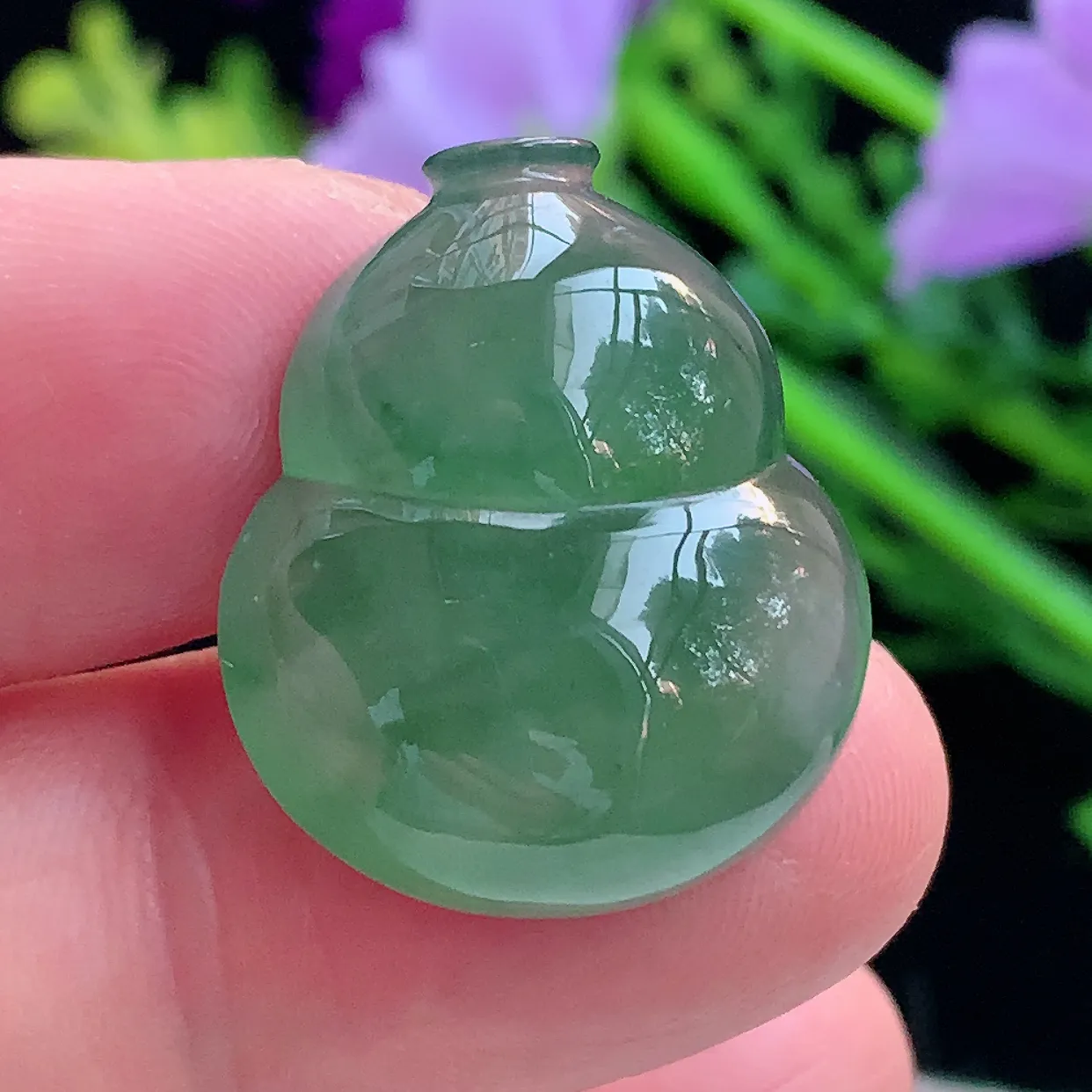 lz自然光23.3*20*9.2镶嵌款缅甸翡翠精雕冰油饱满葫芦玉吊坠 玉挂件