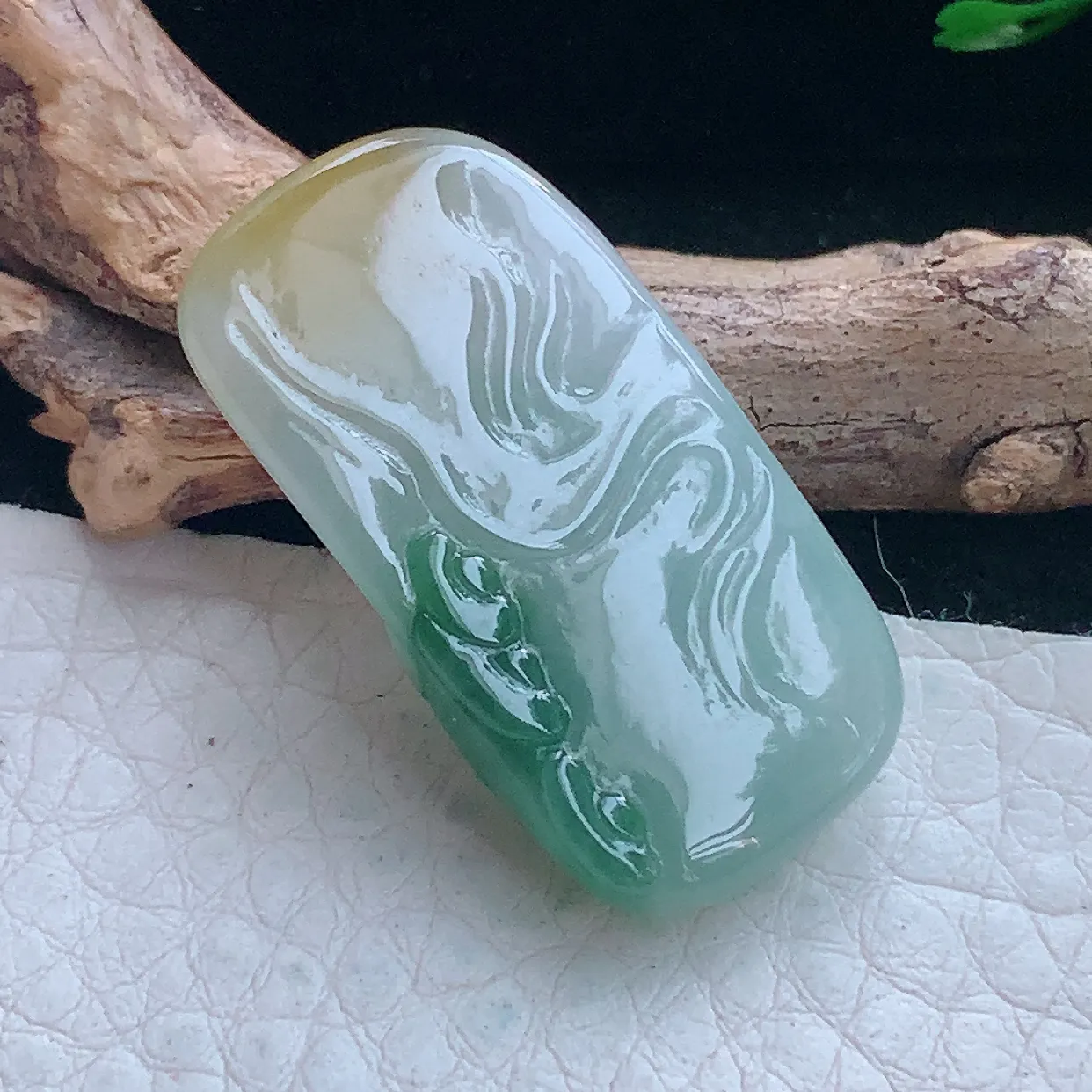 lz自然光32*16.2*6.3缅甸翡翠精雕冰三彩财神爷 财爷玉吊坠 玉挂件