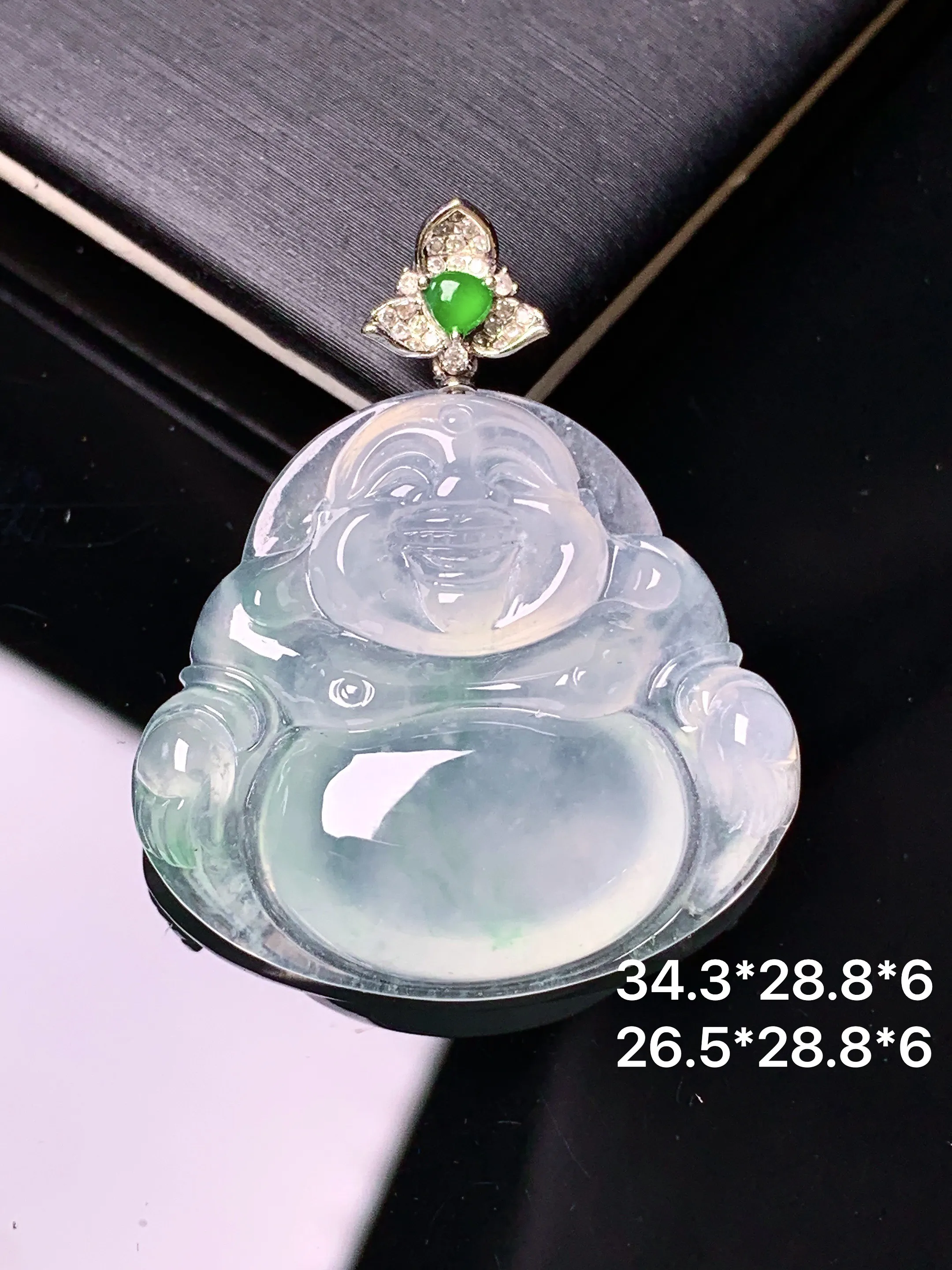 18k金钻镶嵌冰种佛公吊坠 玉质细腻 色泽清新艳丽 整体尺寸34.3*28.8*6