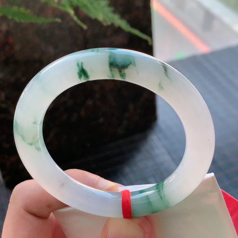 圆条冰飘花 无瑕 尺寸:53.6/10 花美 种水好