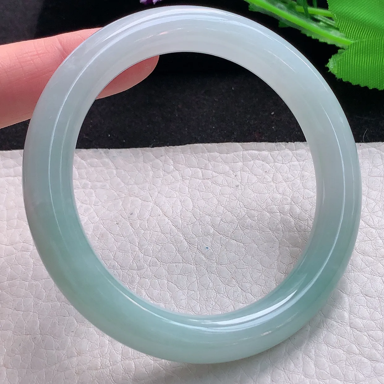 nr大圈口59.5*11*10.3美人镯 缅甸翡翠A货蓝韵圆条玉手镯玉手环