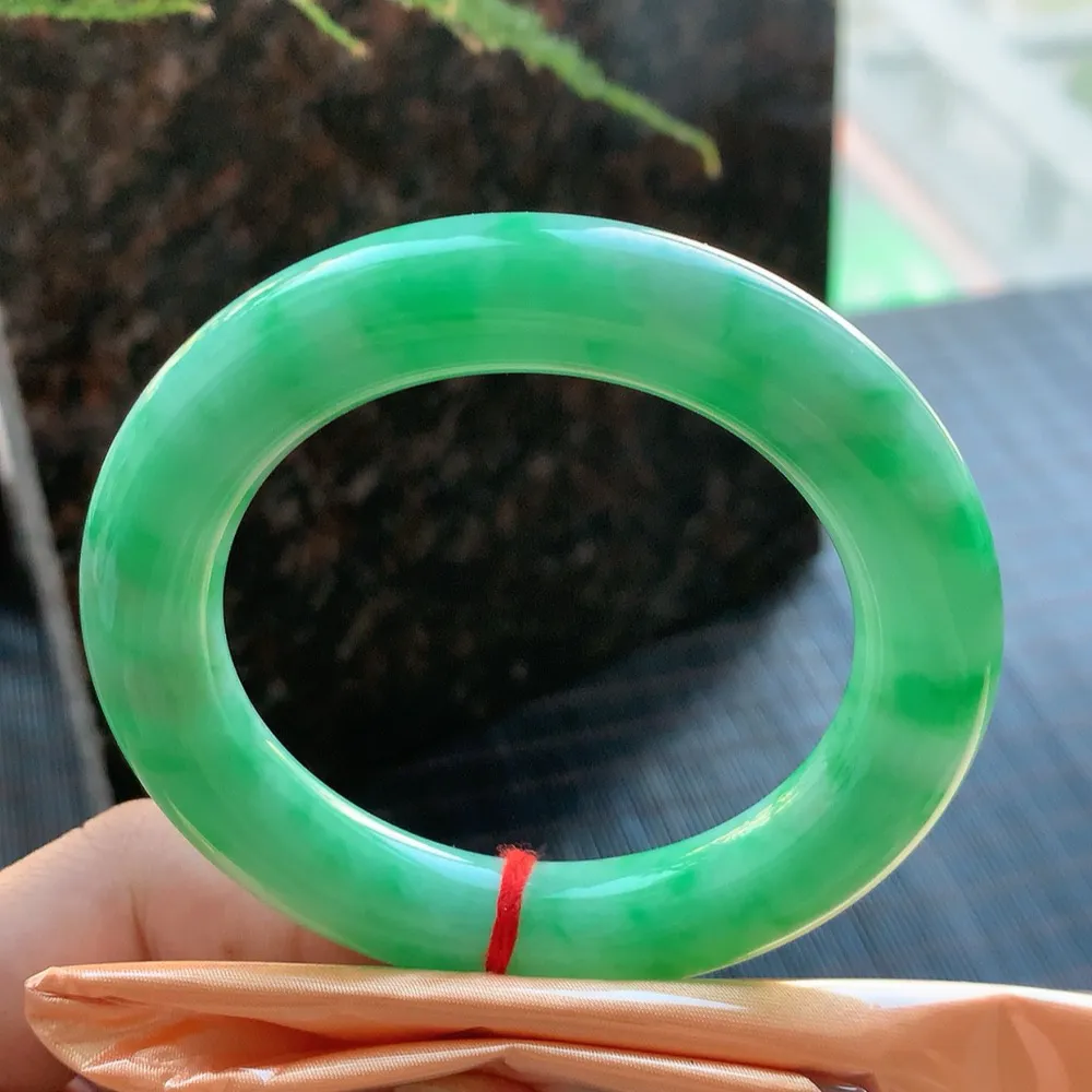 圆条满绿 无瑕 尺寸:54.1/11.5 满色🥰🥰