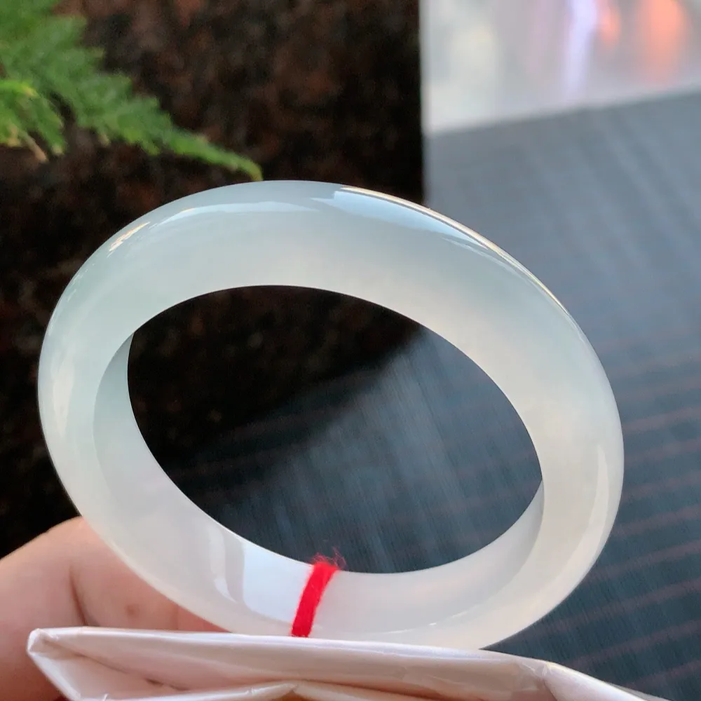 正圈冰玻种 无瑕 尺寸:56.1/12.1/9 种水好