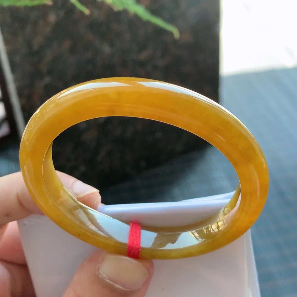 贵妃满色黄翡 微纹 尺寸:53.2/45.2/10.1/7.7 超值