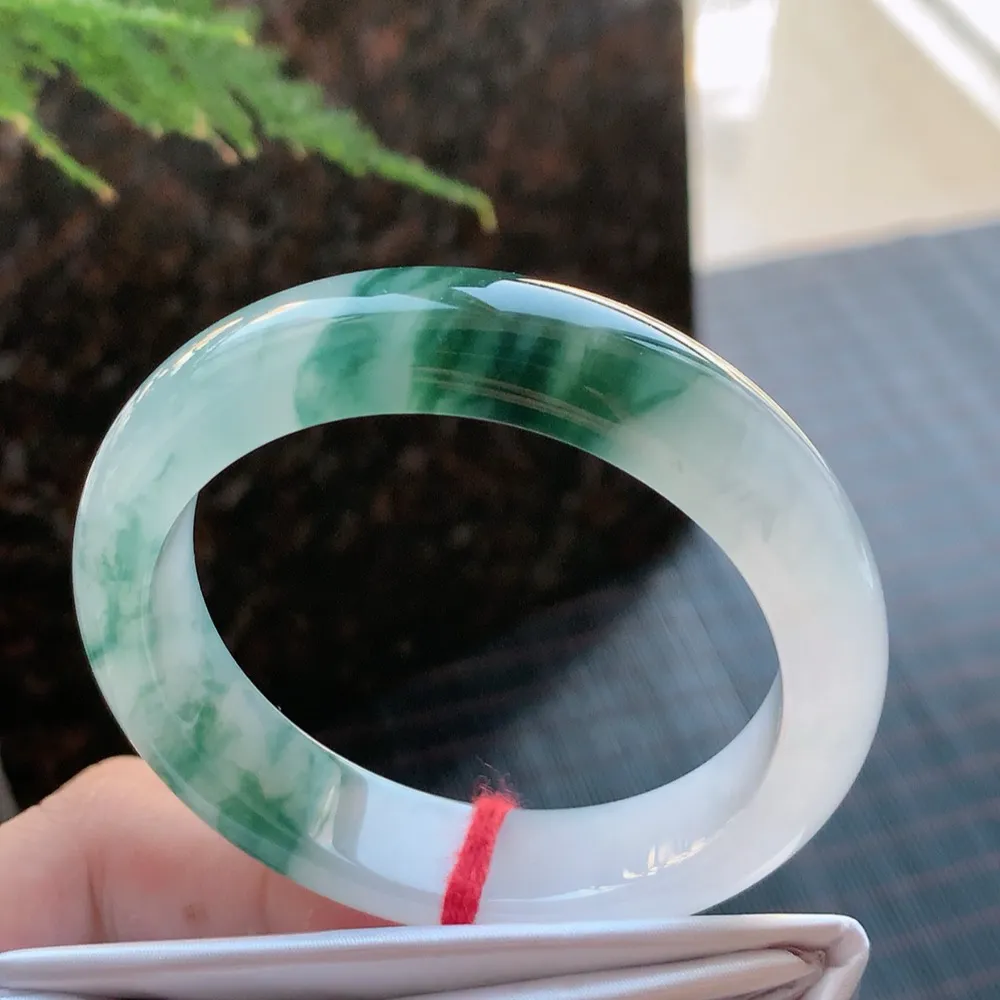 正圈高冰飘花 天然棉根 尺寸:52.1/13.1/8.2 花美 种水好🥰🥰