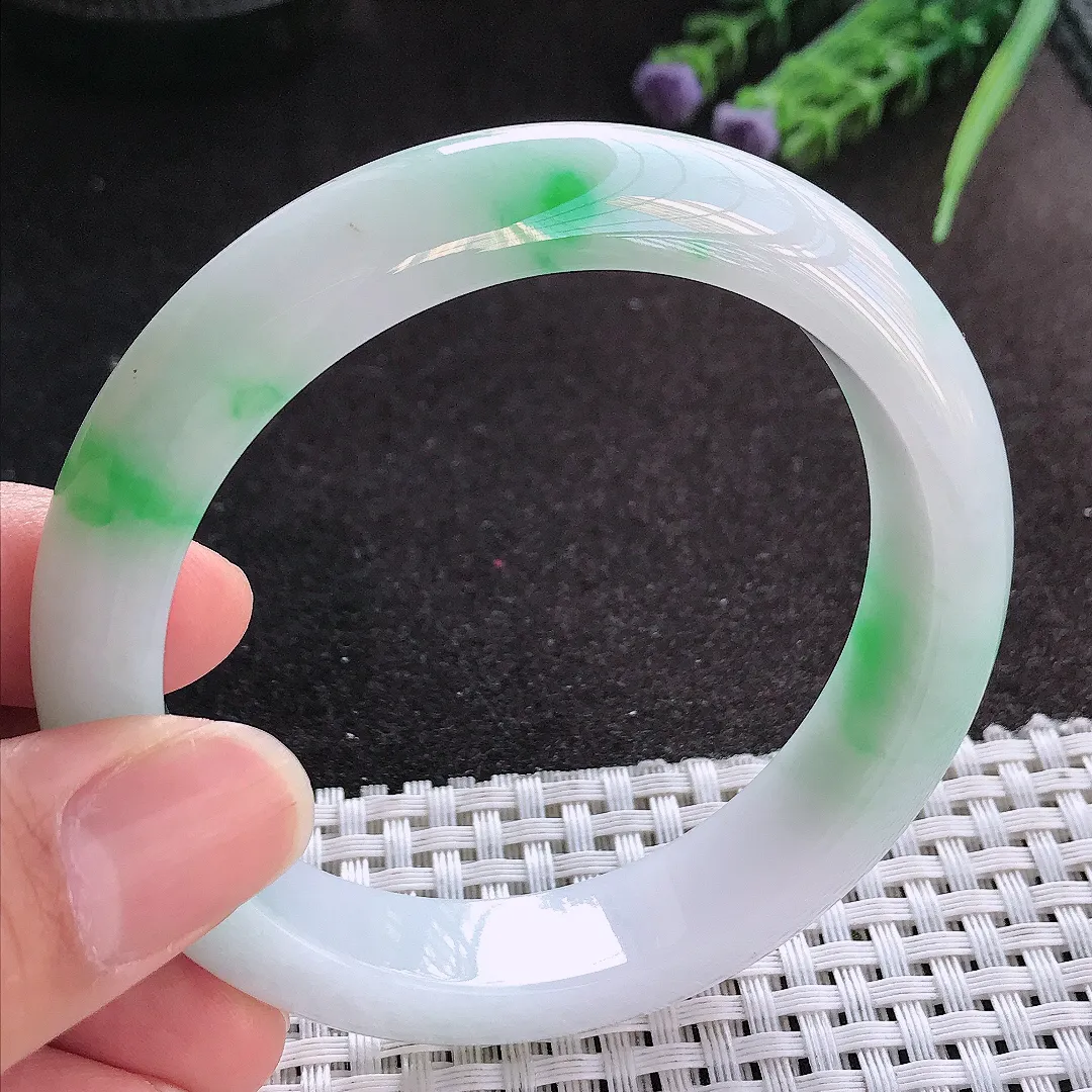 天然A货翡翠58/13/8.8老坑精美冰润飘阳绿手镯宽边玉镯