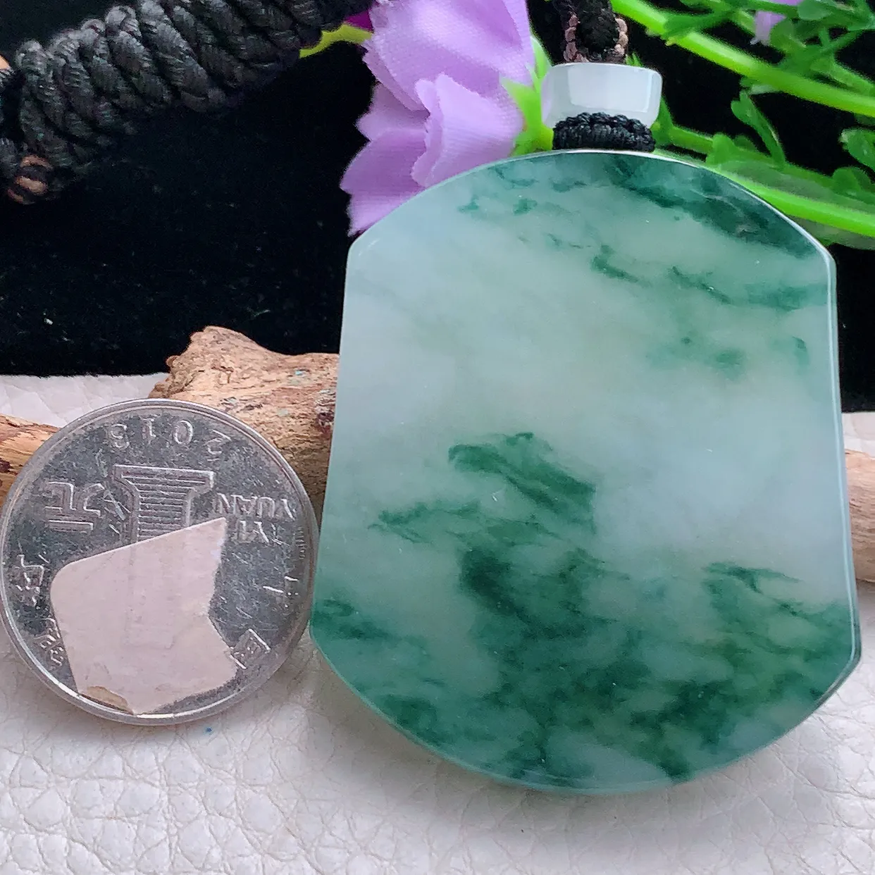 yl实拍49.8*41*6.2天然缅甸翡翠冰飘花意境无事牌吊坠 素面简单玉坠