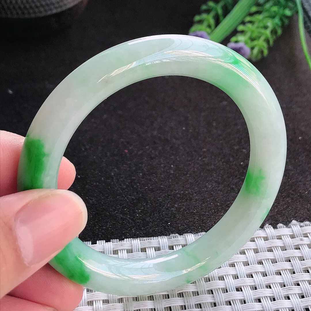 天然A货翡翠52.5/9.3/9.5老坑精美辣阳绿圆条手镯翡翠玉镯