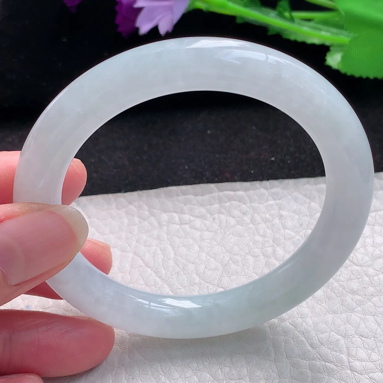 js自然光56*10.2*9.8美人镯 缅甸翡翠A货冰纯圆条玉手镯玉手环