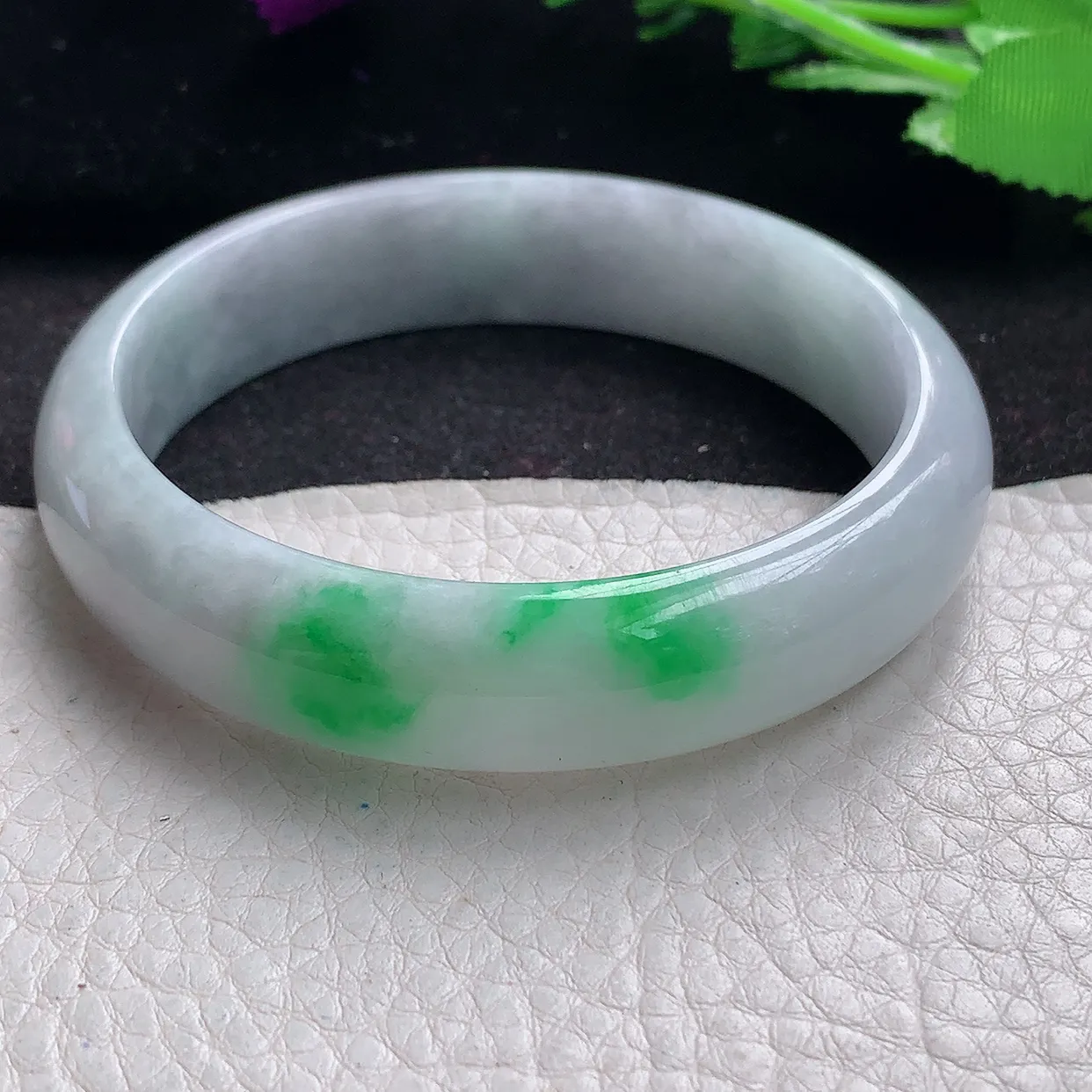 jm自然光58.5*13.9*7平安镯 缅甸翡翠A货飘阳绿宽边玉手镯玉手环