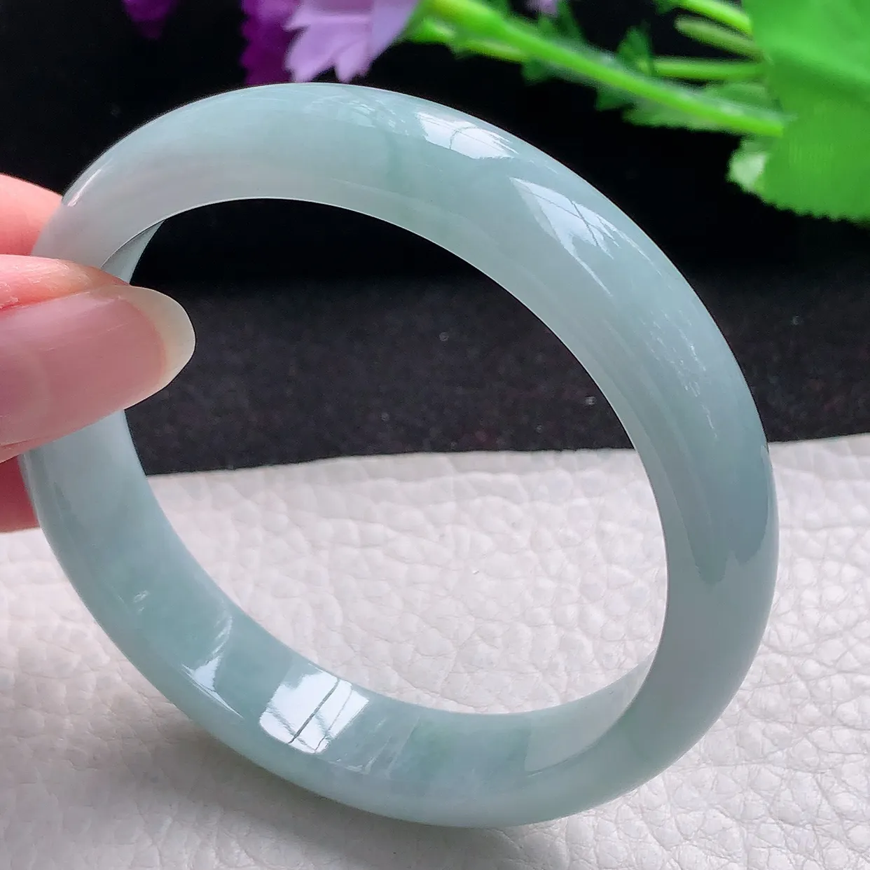 js自然光59*12.8*7.5平安镯 缅甸翡翠A货天空蓝宽边玉手镯玉手环