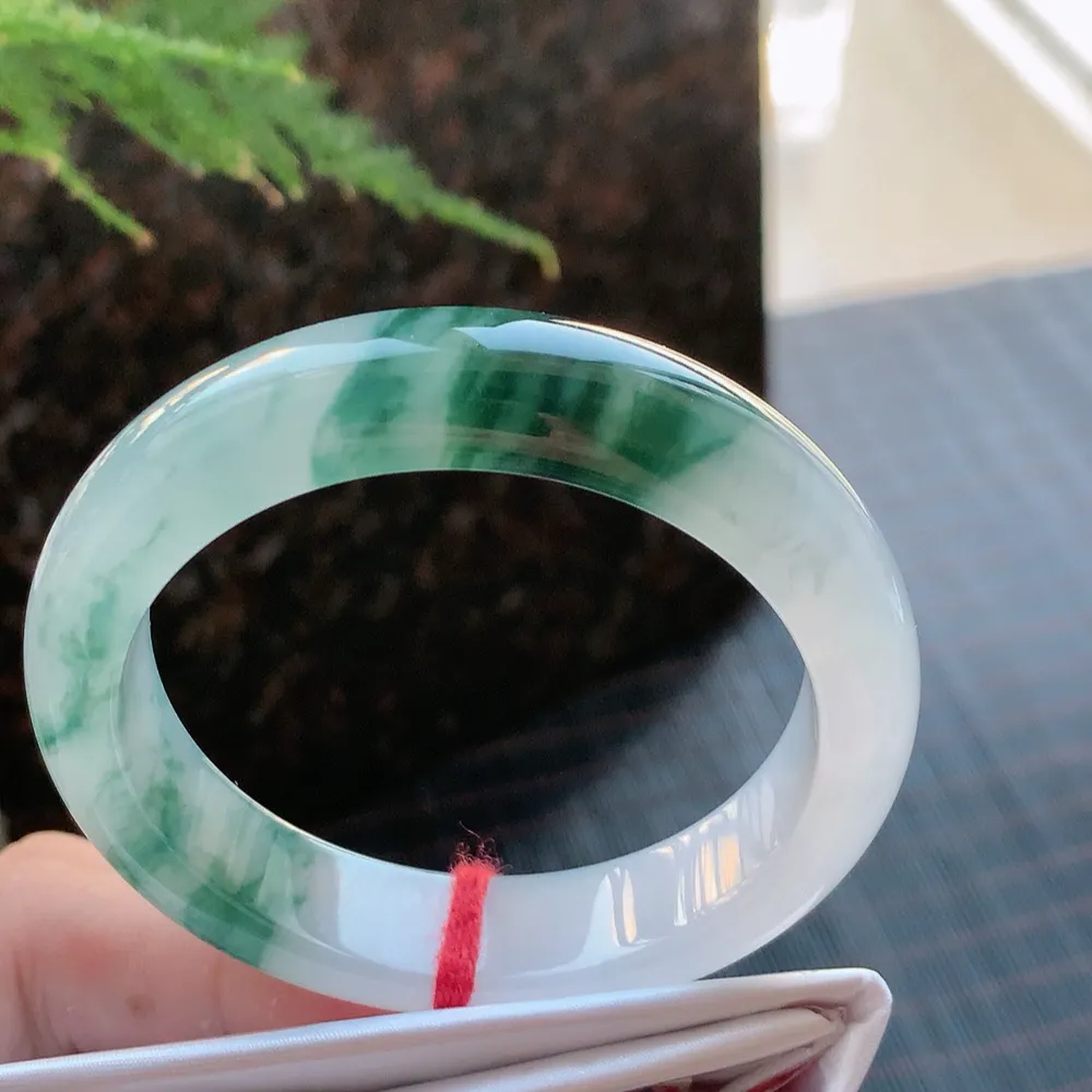 正圈高冰飘花 天然棉根 尺寸:52.1/13.1/8.2 花美 种水好🥰🥰