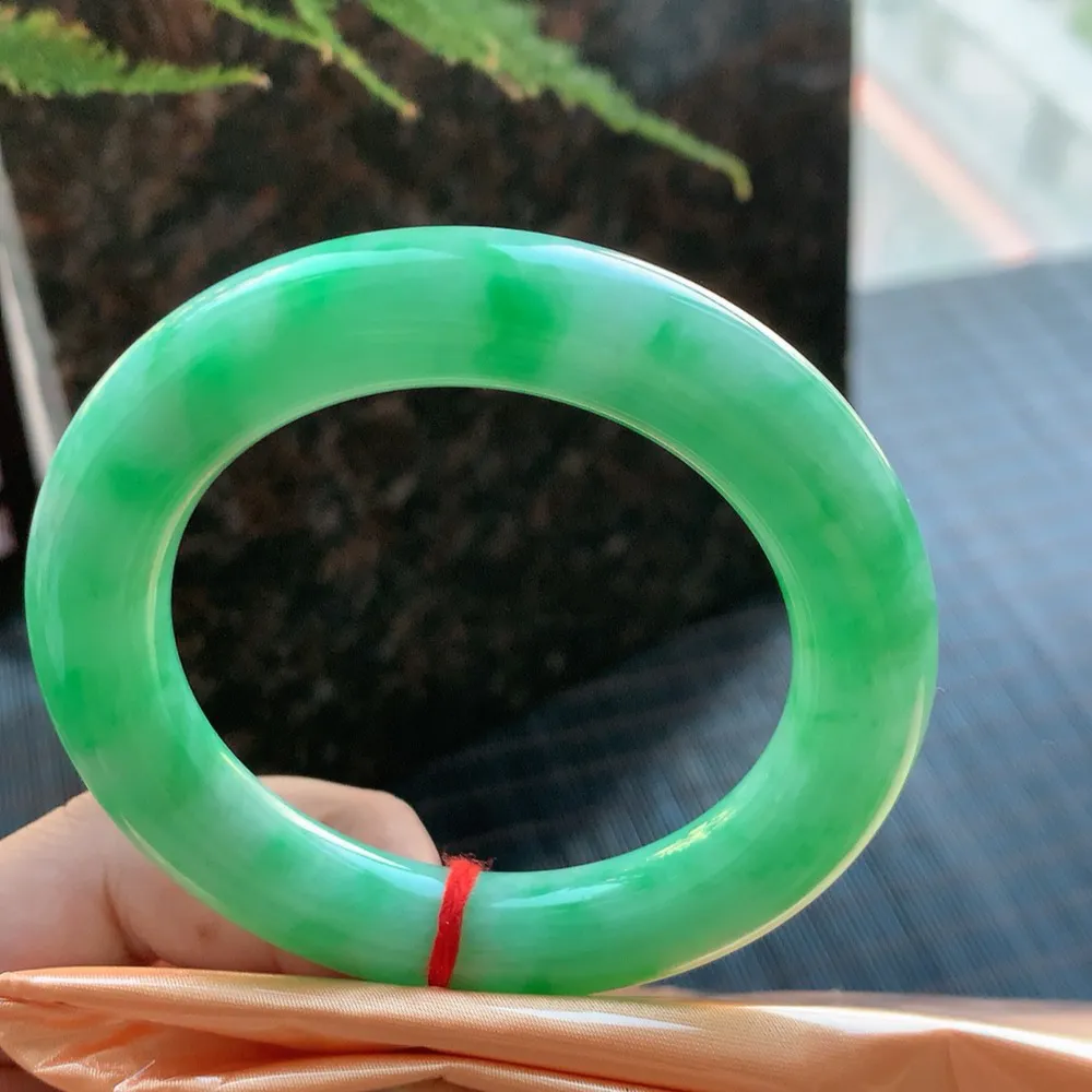 圆条满绿 无瑕 尺寸:54.1/11.5 满色🥰🥰