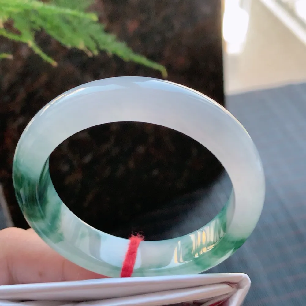 正圈高冰飘花 天然棉根 尺寸:52.1/13.1/8.2 花美 种水好🥰🥰