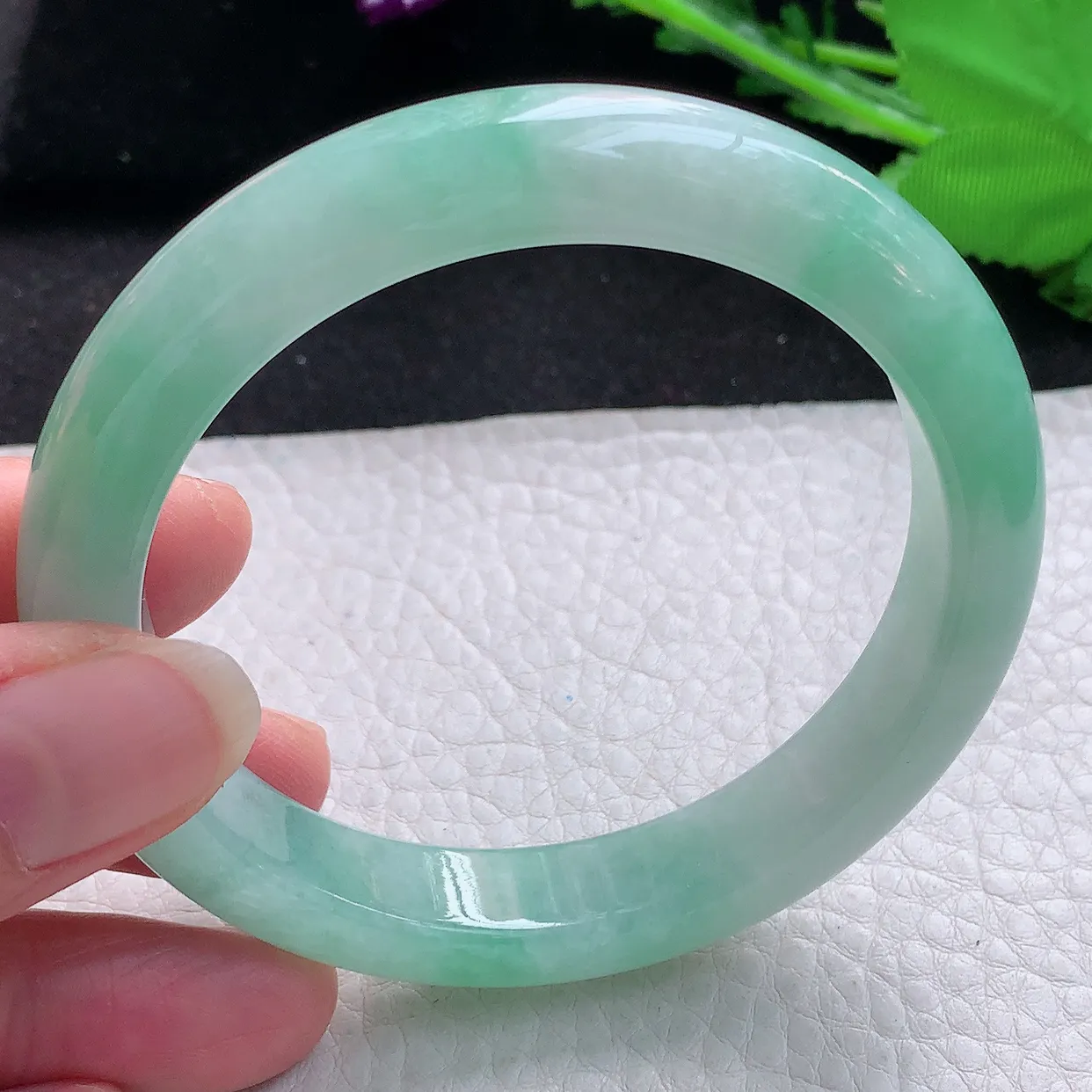 hy自然光57.5*11.2*8.5平安镯 缅甸翡翠A货冰绿宽边玉手镯玉手环