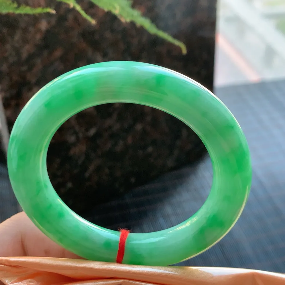 圆条满绿 无瑕 尺寸:54.1/11.5 满色🥰🥰