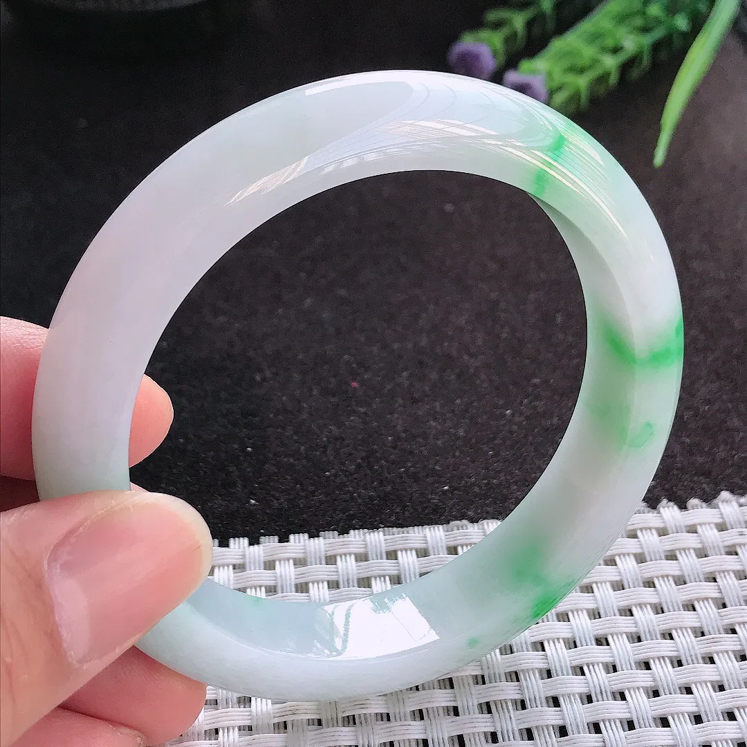 天然A货翡翠58/13/8.8老坑精美冰润飘阳绿手镯宽边玉镯