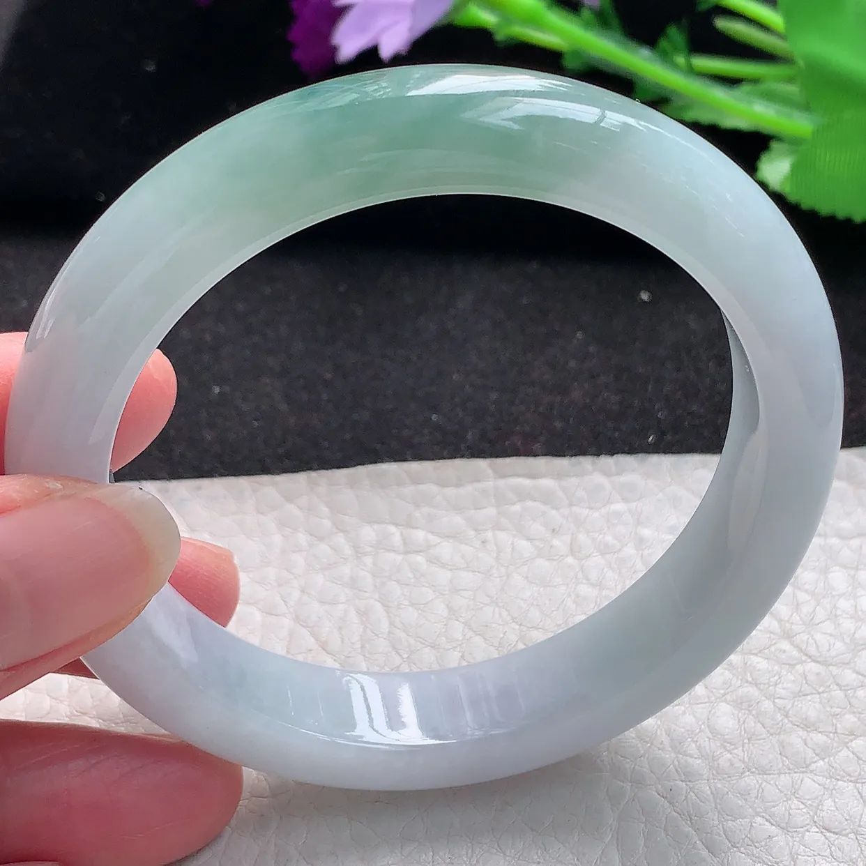 qn自然光58.6*12.2*9平安镯 缅甸翡翠A货清新飘花宽边玉手镯玉手环