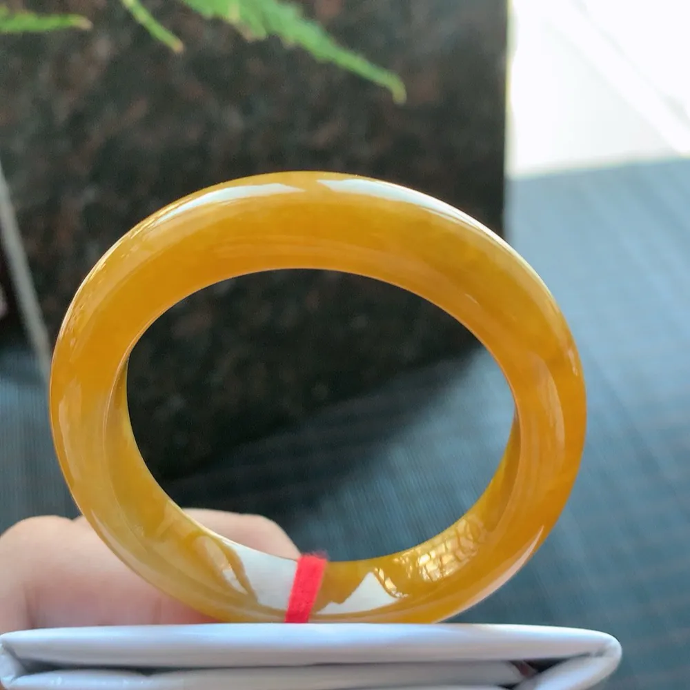 贵妃满色黄翡 微纹 尺寸:53.2/45.2/10.1/7.7 超值