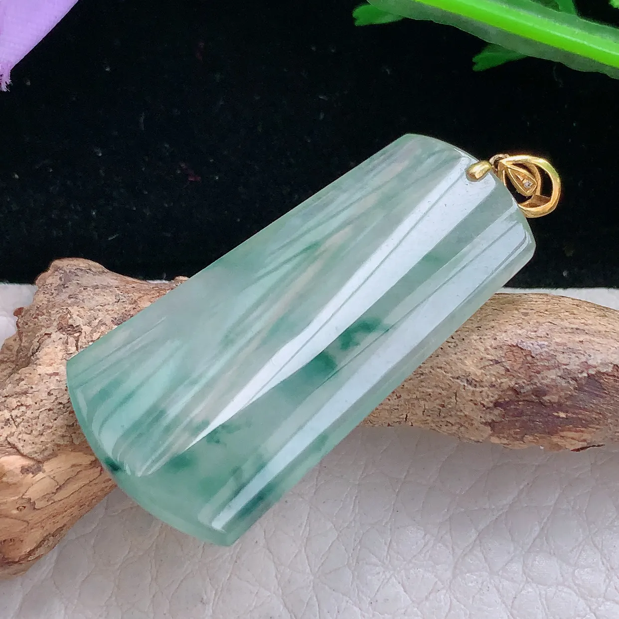 yl实拍35.5*17.5*4天然缅甸翡翠冰飘花平安无事牌吊坠