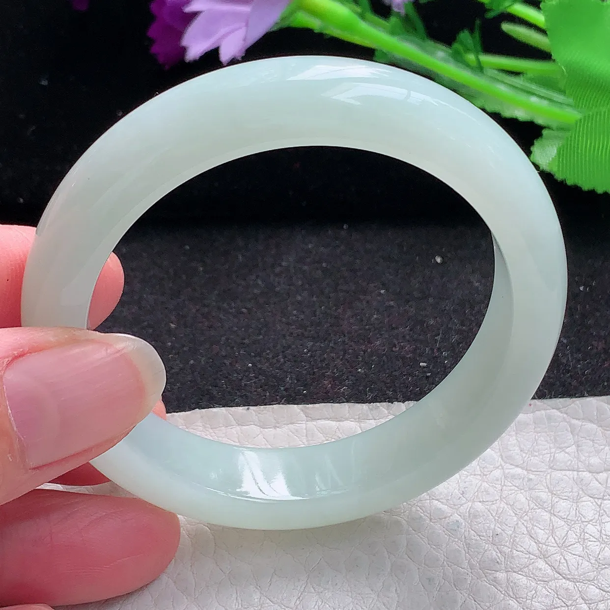 ee小圈口51*11.8*8平安镯 缅甸翡翠A货冰胶浅绿宽边玉手镯玉手环