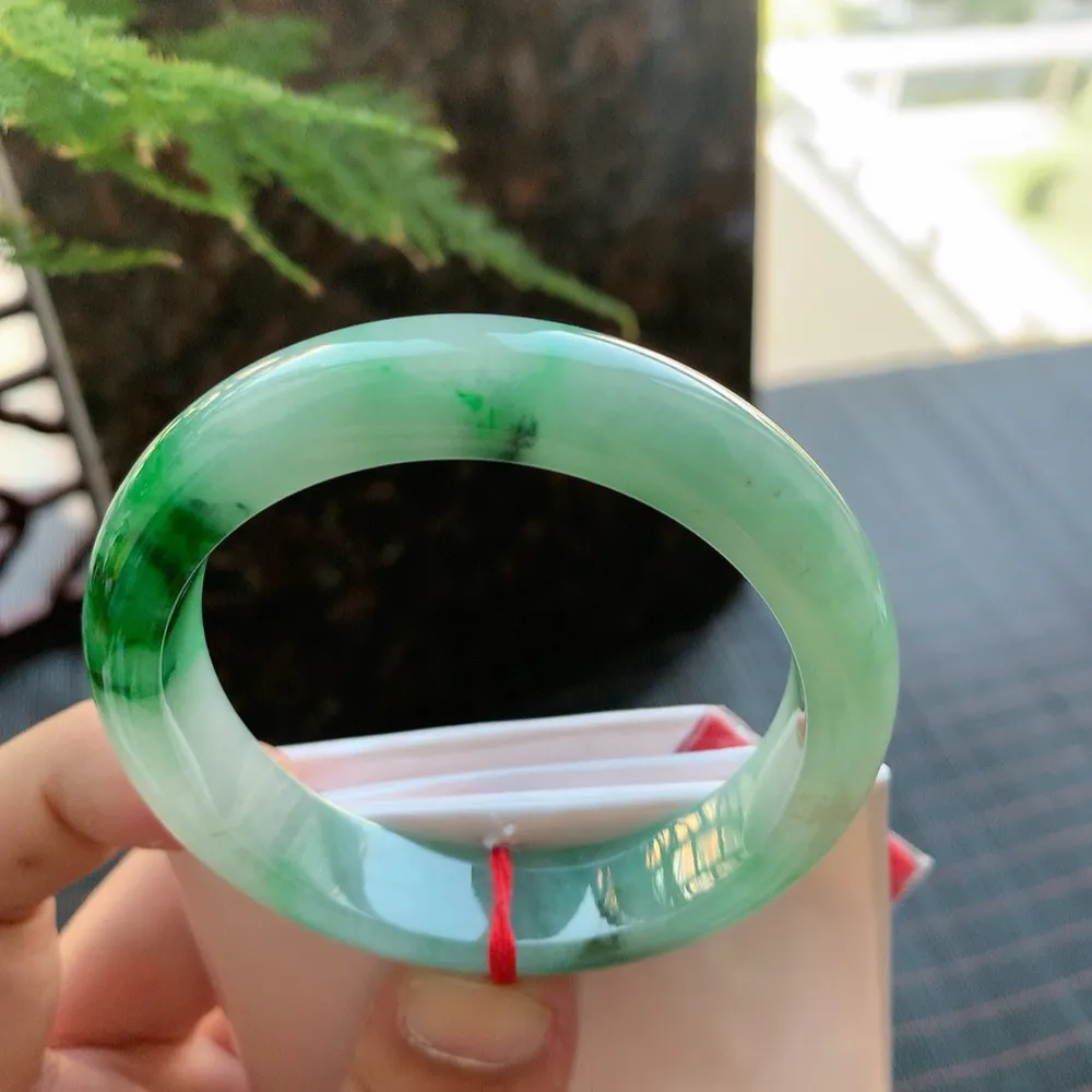 正圈冰糯辣绿 无瑕 尺寸:53.2/12.3/8.1 色辣