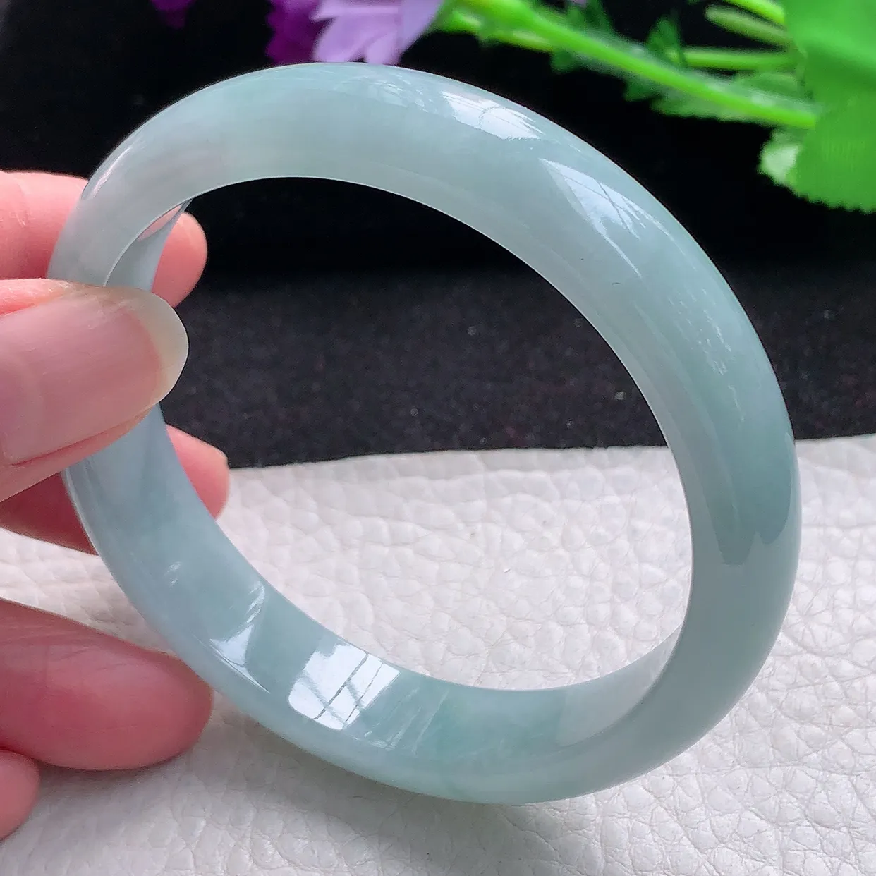 js自然光59*12.8*7.5平安镯 缅甸翡翠A货天空蓝宽边玉手镯玉手环