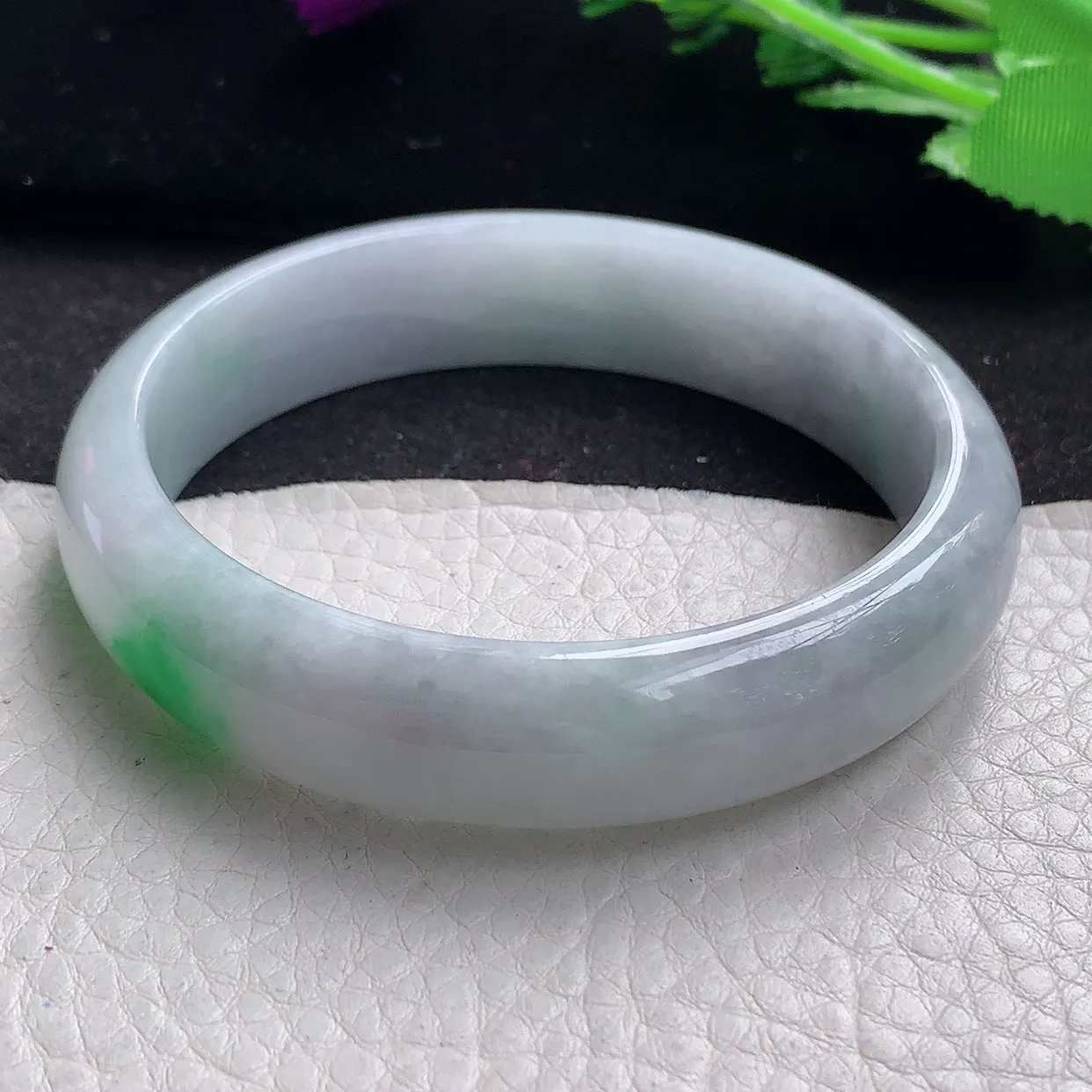 jm自然光58.5*13.9*7平安镯 缅甸翡翠A货飘阳绿宽边玉手镯玉手环