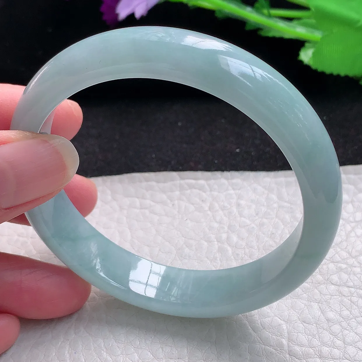 js自然光59*12.8*7.5平安镯 缅甸翡翠A货天空蓝宽边玉手镯玉手环