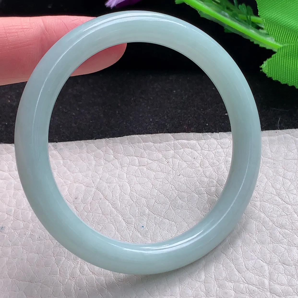 xx自然光53*8美人镯 缅甸翡翠A货浅绿清新圆条玉手镯玉手环 叮当镯