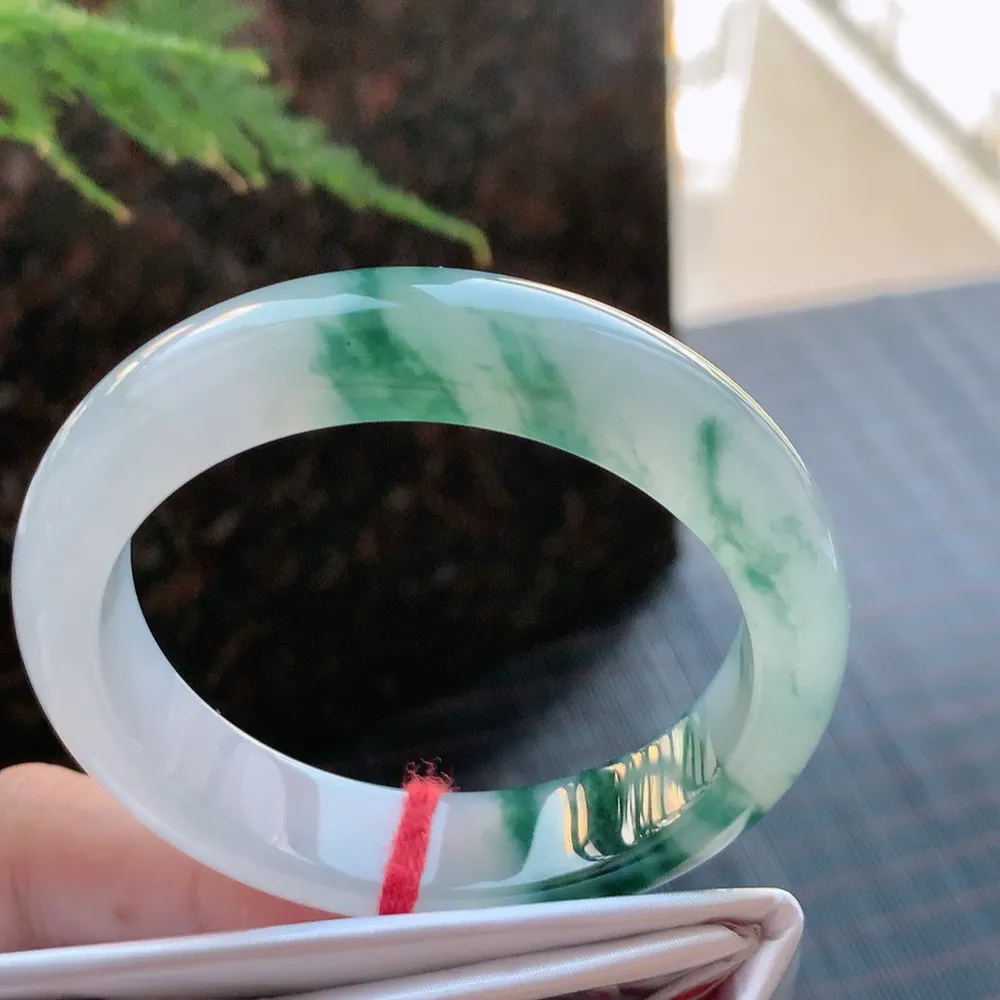 正圈高冰飘花 天然棉根 尺寸:52.1/13.1/8.2 花美 种水好🥰🥰