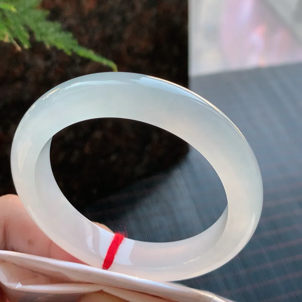 正圈冰玻种 无瑕 尺寸:56.1/12.1/9 种水好