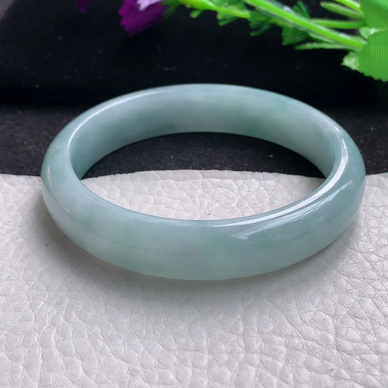 js自然光59*12.8*7.5平安镯 缅甸翡翠A货天空蓝宽边玉手镯玉手环